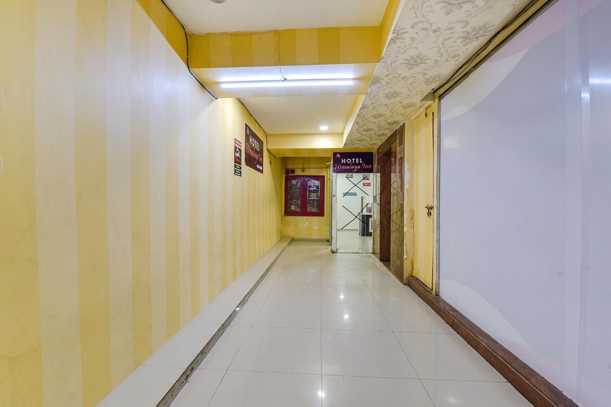 אחמדאבאד Hotel O Himalaya Inn מראה חיצוני תמונה